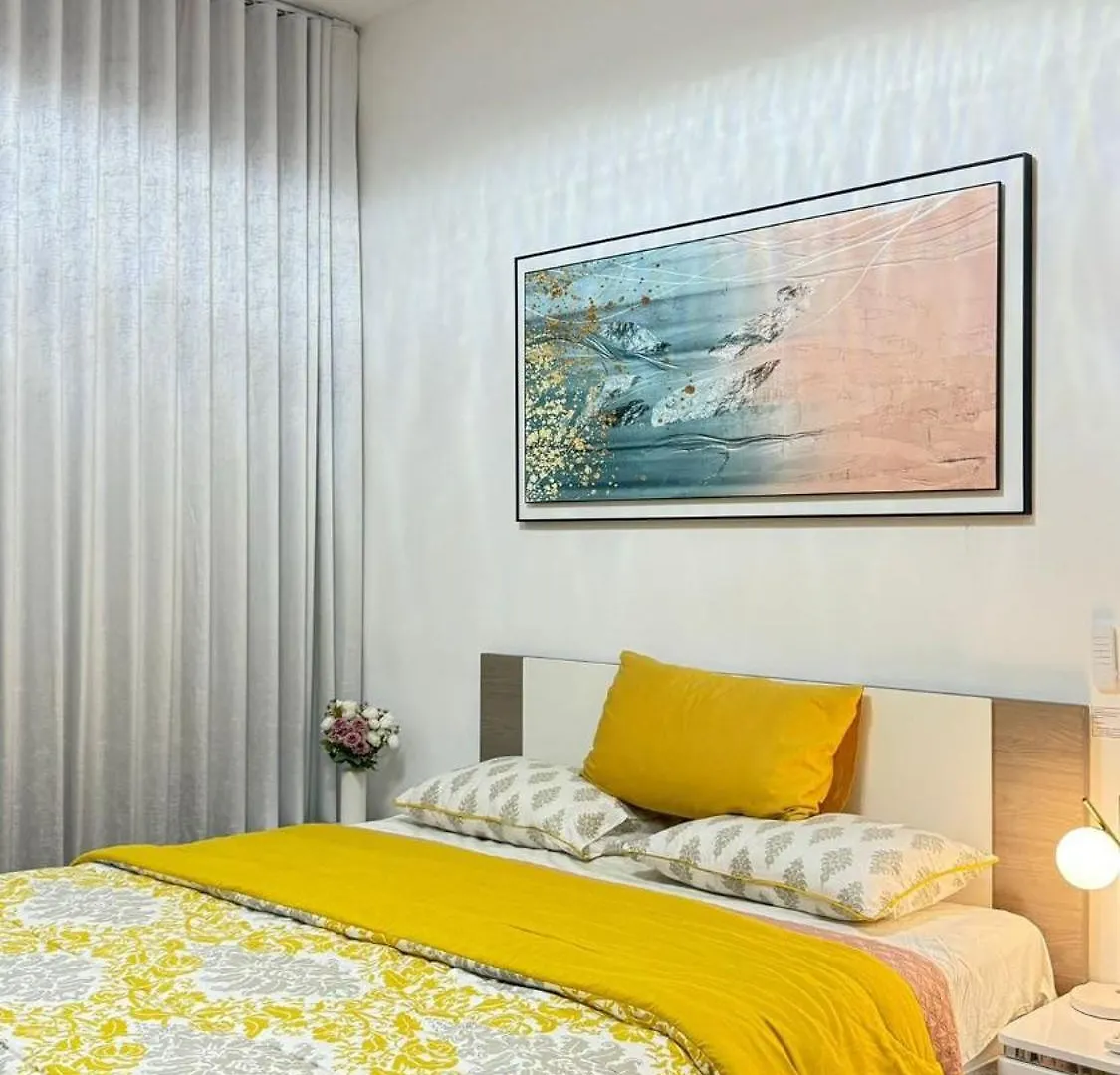 Sleeps 5, Luxe Apartment In Al Mamsha, Sharjah