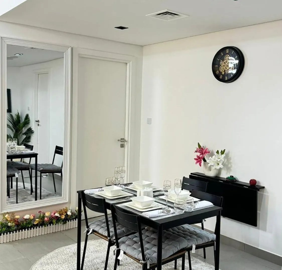 Sleeps 5, Luxe Apartment In Al Mamsha, Sharjah United Arab Emirates