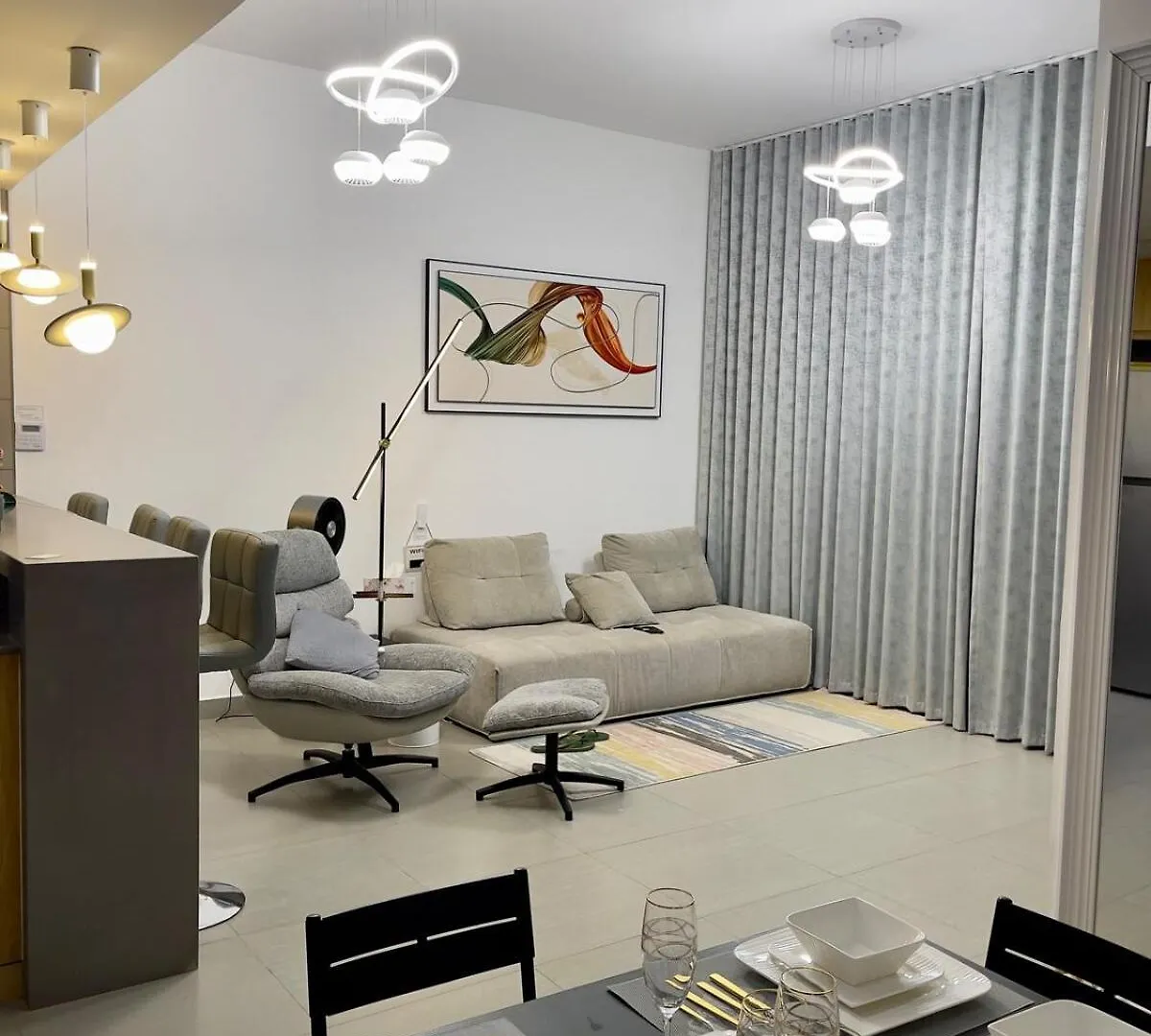 Sleeps 5, Luxe Apartment In Al Mamsha, Sharjah United Arab Emirates