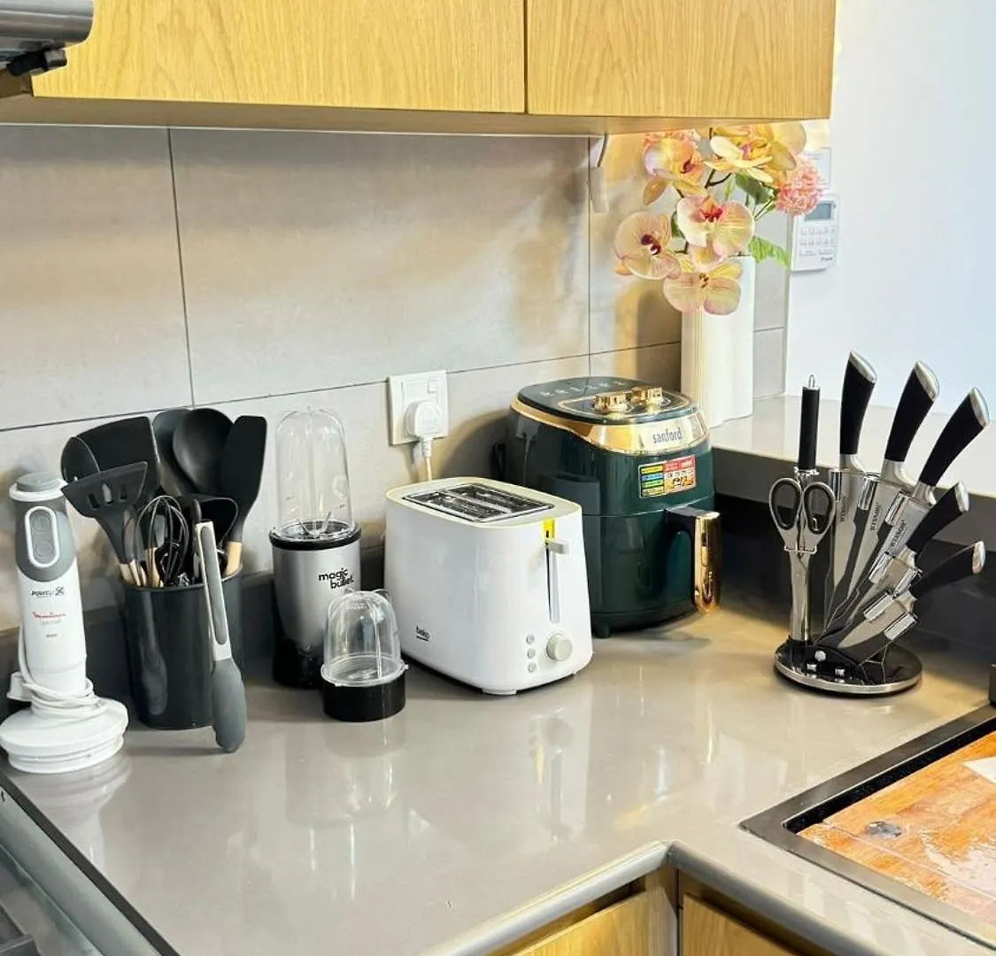Sleeps 5, Luxe Apartment In Al Mamsha, Sharjah 0*,
